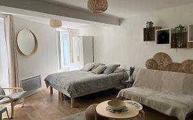 Studio 30m2 Rue piétonne Coeur de Hyères