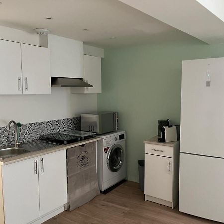 Studio 30m2 Rue piétonne Coeur de Hyères Extérieur photo
